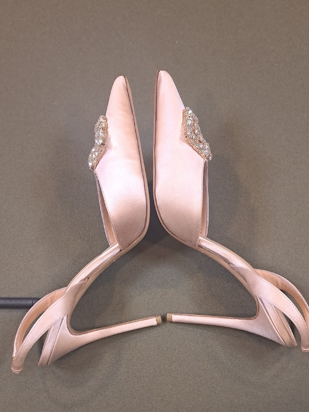 Bruno Magli Moda Pump in Champagne Satin Leather - Size: 10.5 (EU 42) - Picture 6 of 9